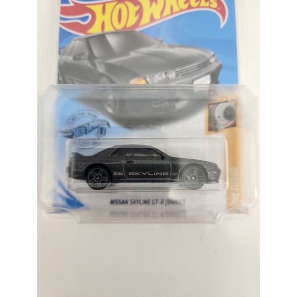 Hot Wheels Nissan Skyline GT-R BNR32 HW Turbo 5/5 2/250 W/ Rocket Hardware Case - Picture 7 of 7